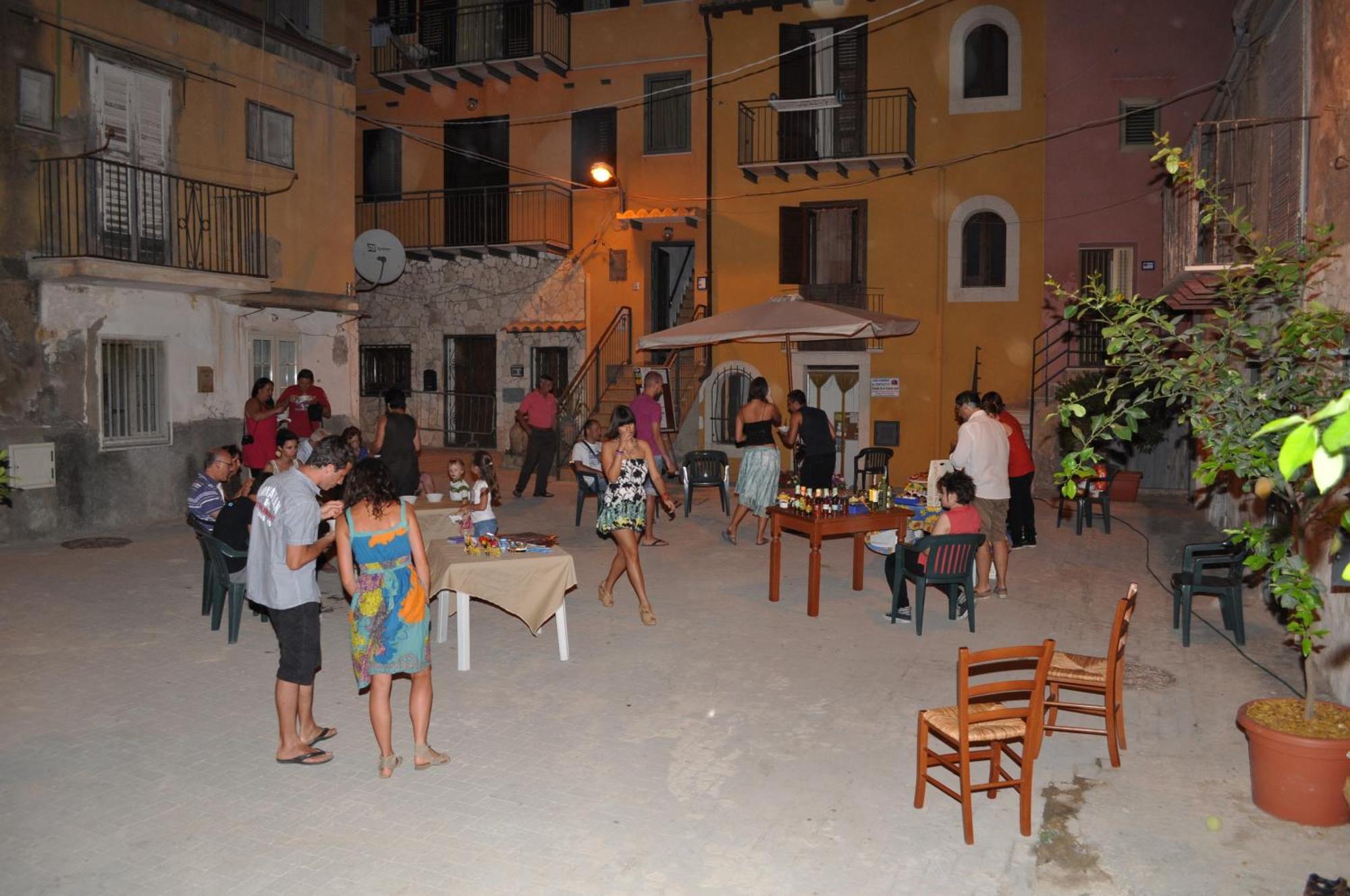 Case Albergo Al Cortiletto Licata Buitenkant foto