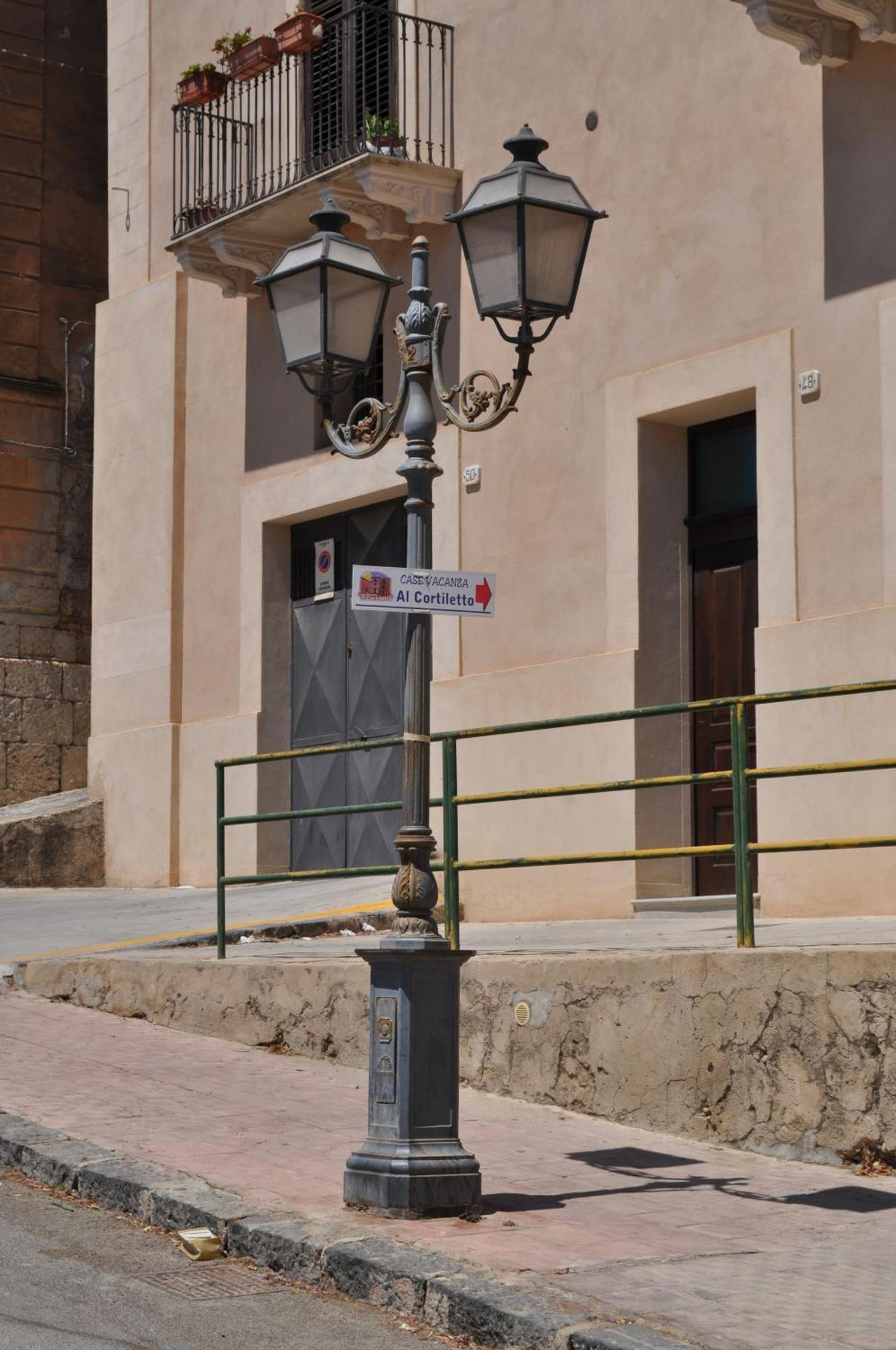 Case Albergo Al Cortiletto Licata Buitenkant foto
